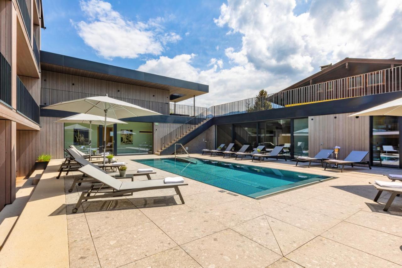 Emma Deluxe Aparthotel Mit Beheizten Aussenpool Direkt Beim Skibus Piesendorf Exterior photo