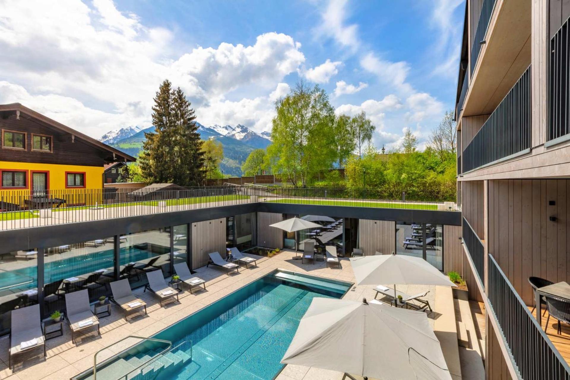 Emma Deluxe Aparthotel Mit Beheizten Aussenpool Direkt Beim Skibus Piesendorf Exterior photo
